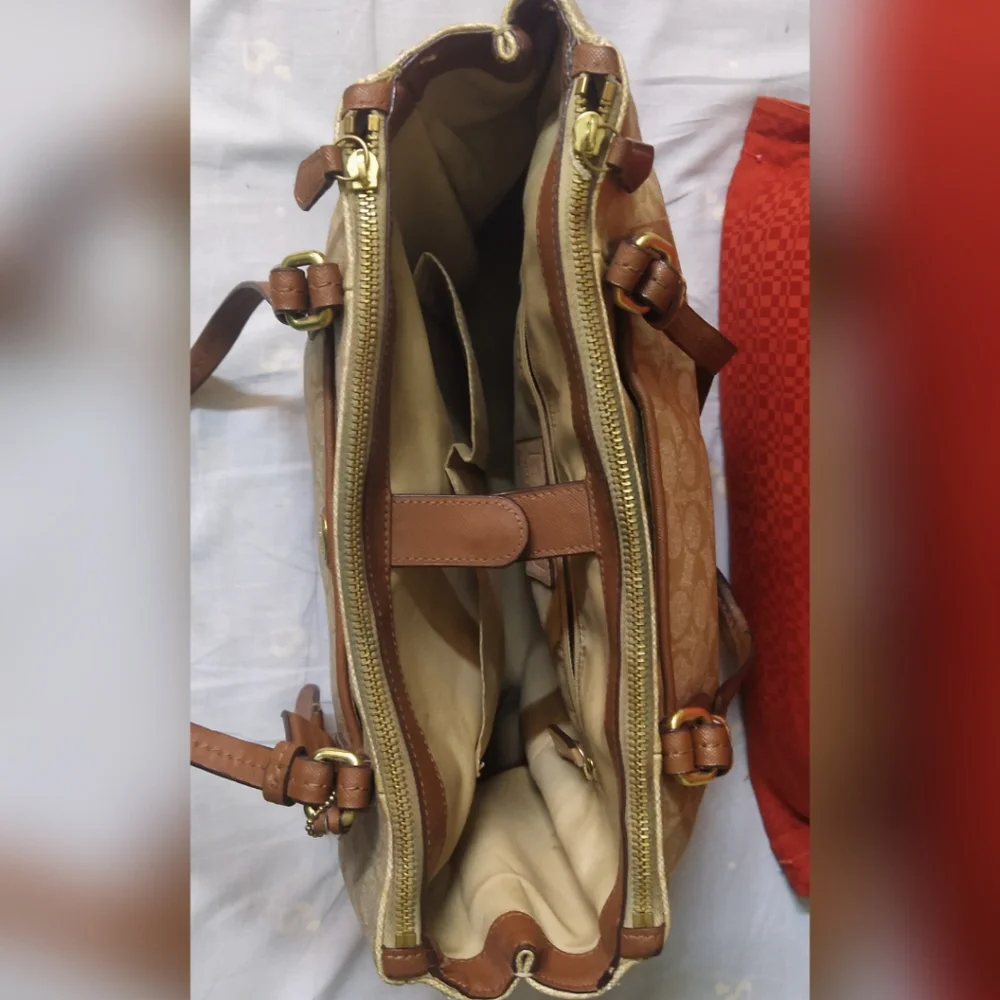 Coach New York Peyton Double Zip Carryall Khaki/Brown #C1495-F24603 pre-owned - Picture 8 of 14